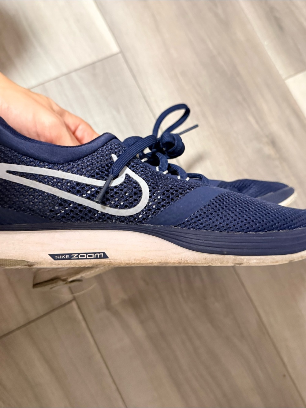 Nike Women’s Navy Mesh Zoom Running Sneakers with White Swoosh
